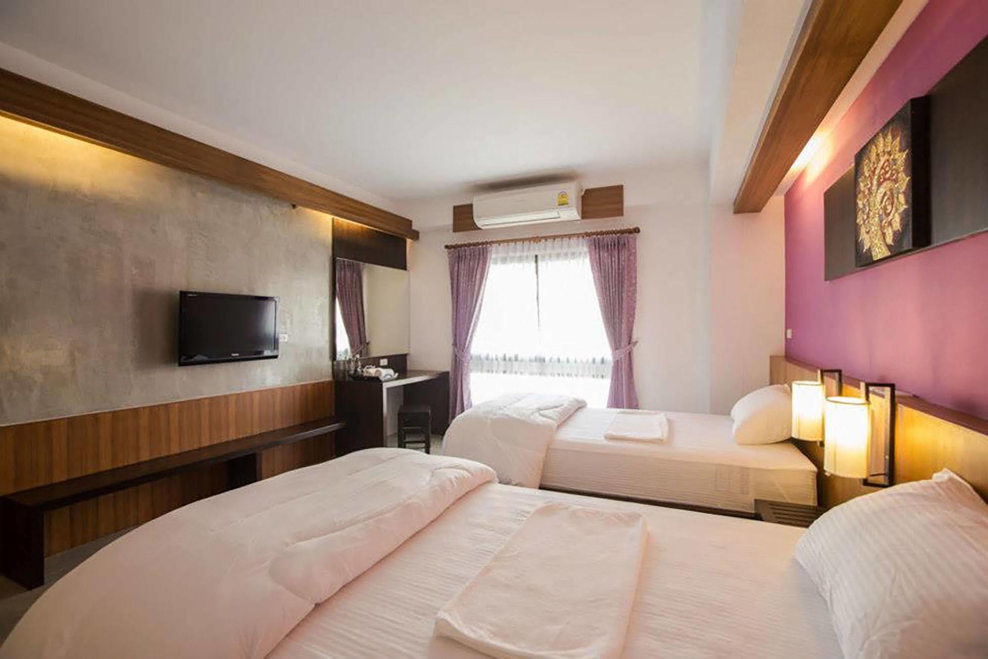 Baan Ing Ping Hotel Csiangmaj Kültér fotó