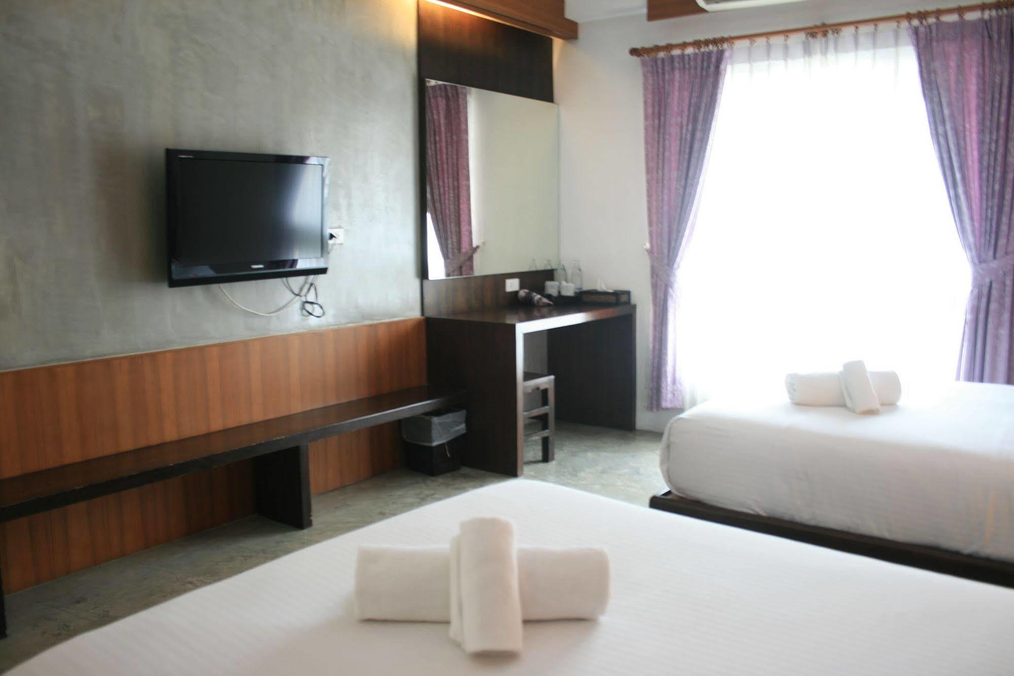 Baan Ing Ping Hotel Csiangmaj Kültér fotó